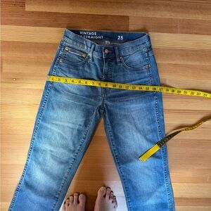 Jcrew vintage slim straight jeans in 25.